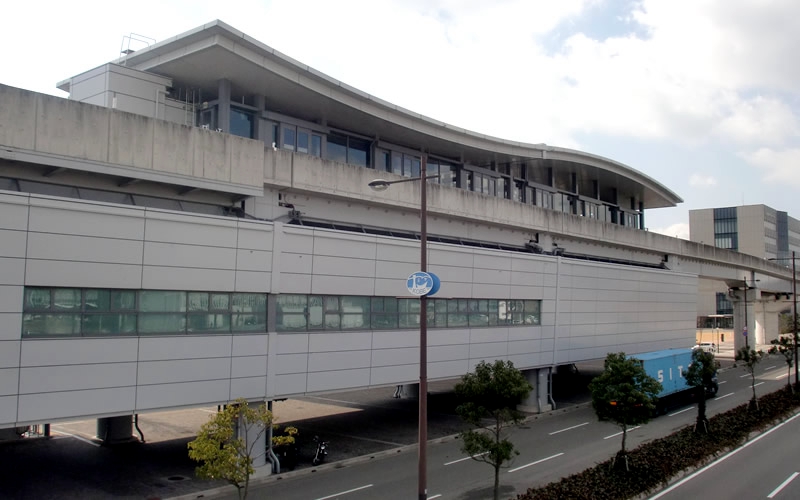 神户新交通港湾人工岛线京电脑前站