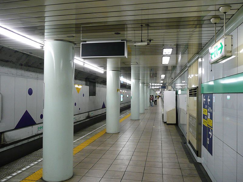 东京地铁千代田线町屋站