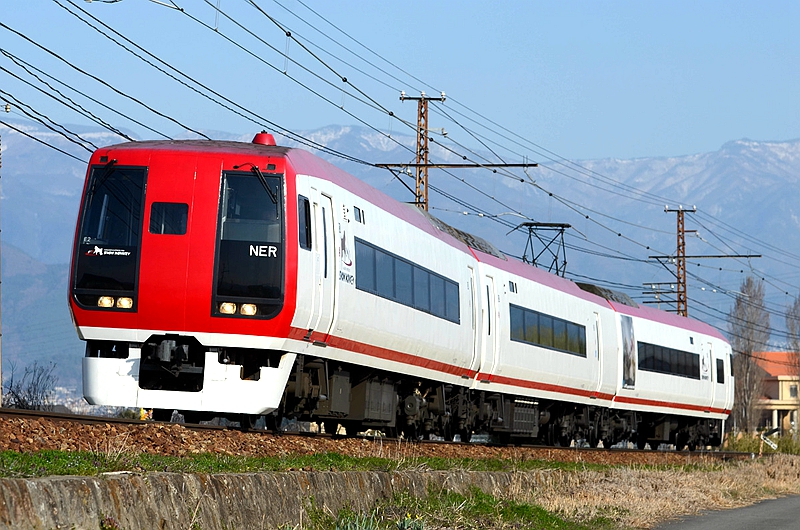 长野电铁2100系列车
