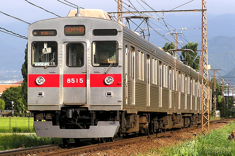 长野电铁8500系列车