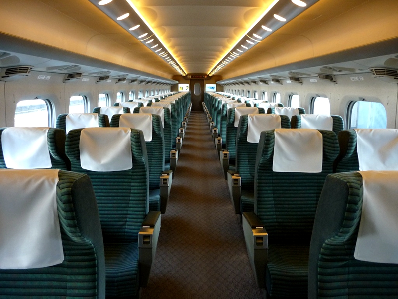 JR东海道700系列车Green车厢内部